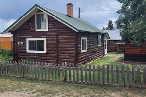 Alquiler Vacacional - Payton's Place. A cozy cabin with private outdoor space pet friendly.