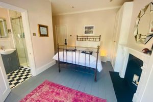 Alquiler Vacacional - Central Brighton Stunning Townhouse with Parking, Fast Wifi & Garden