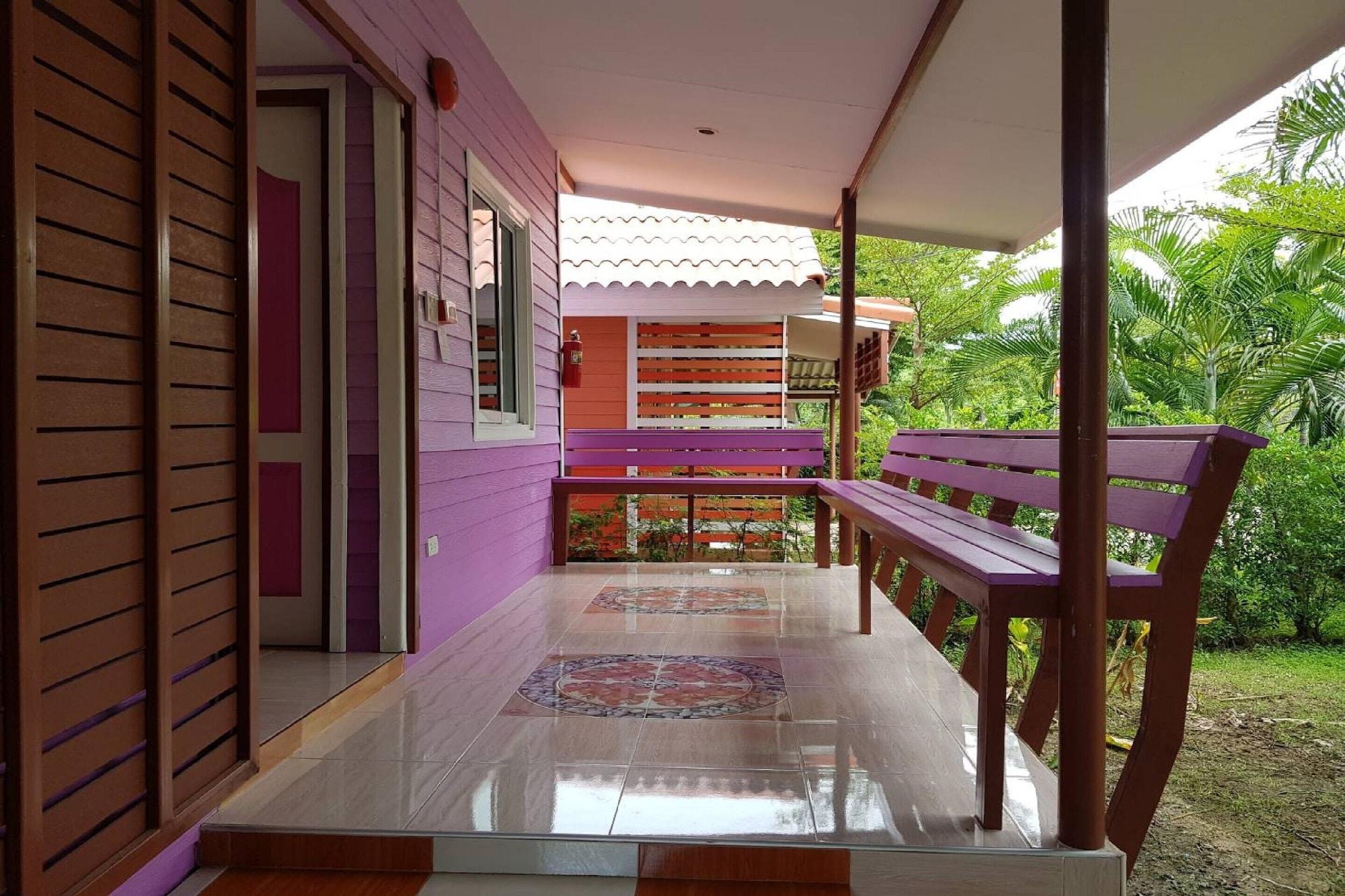 Equipamiento de Habitación OYO 75352 Hotel Family House And Resort Phetchaburi