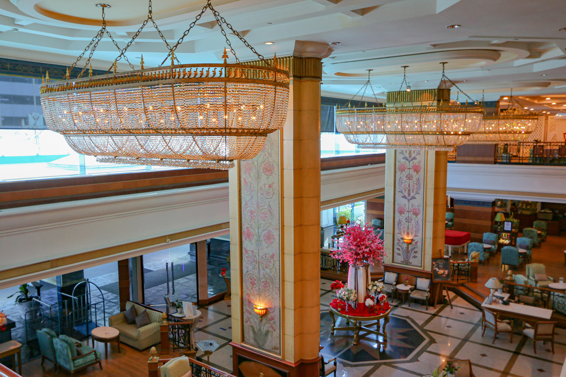 Vista Lobby Golden Tulip Sovereign Hotel Bangkok