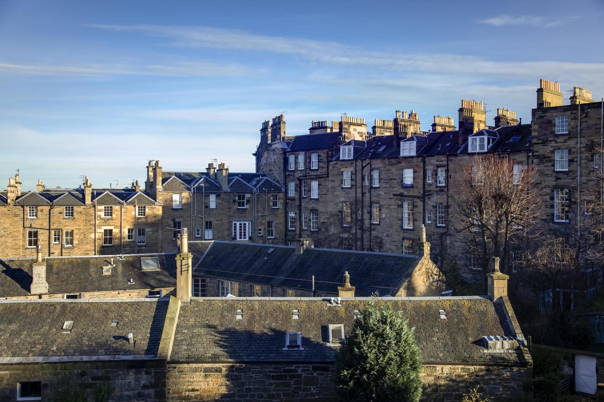 Comodidades del Alojamiento Clarendon Luxury Apartments