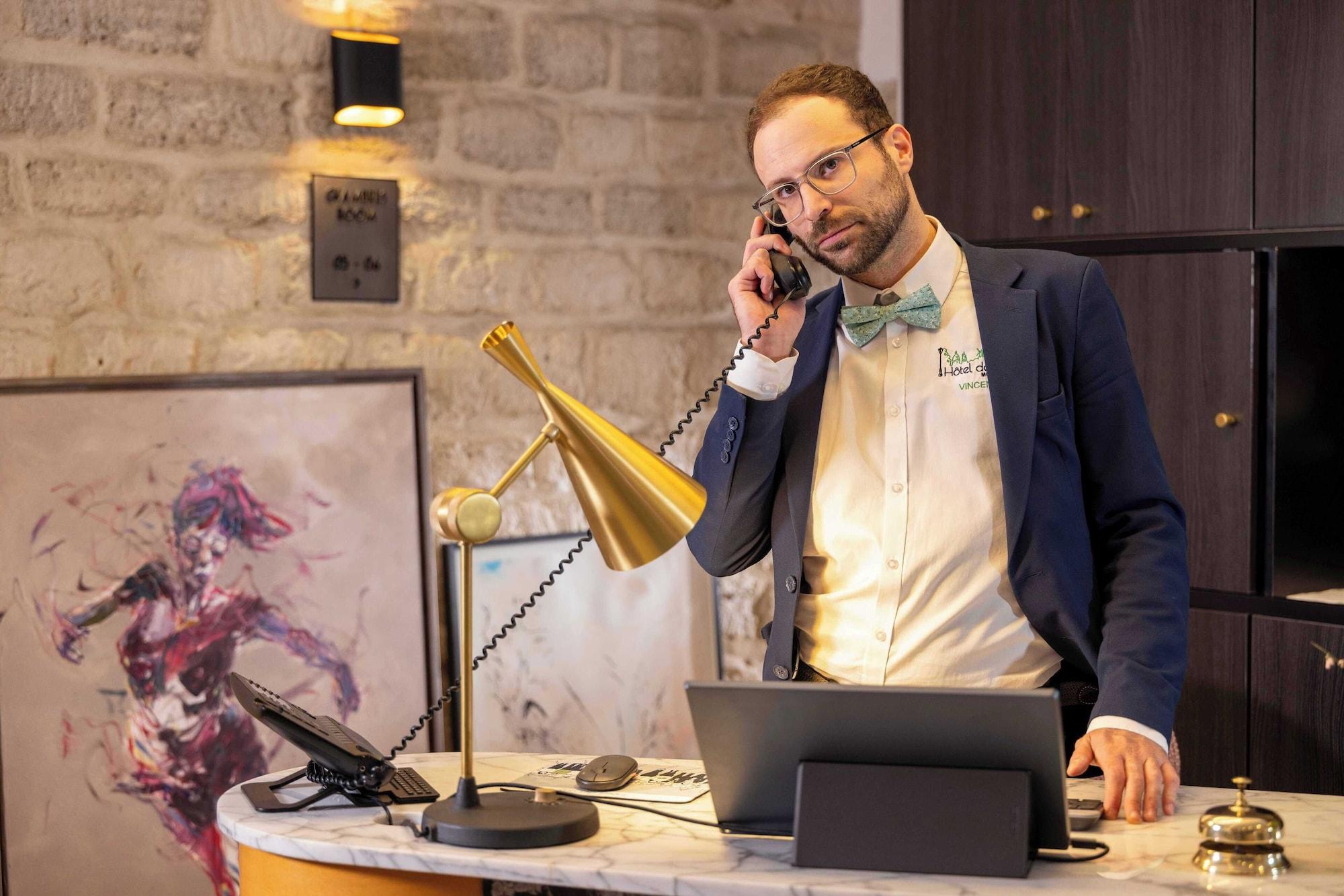 Vista Lobby Hotel Des Arts Paris Montmartre