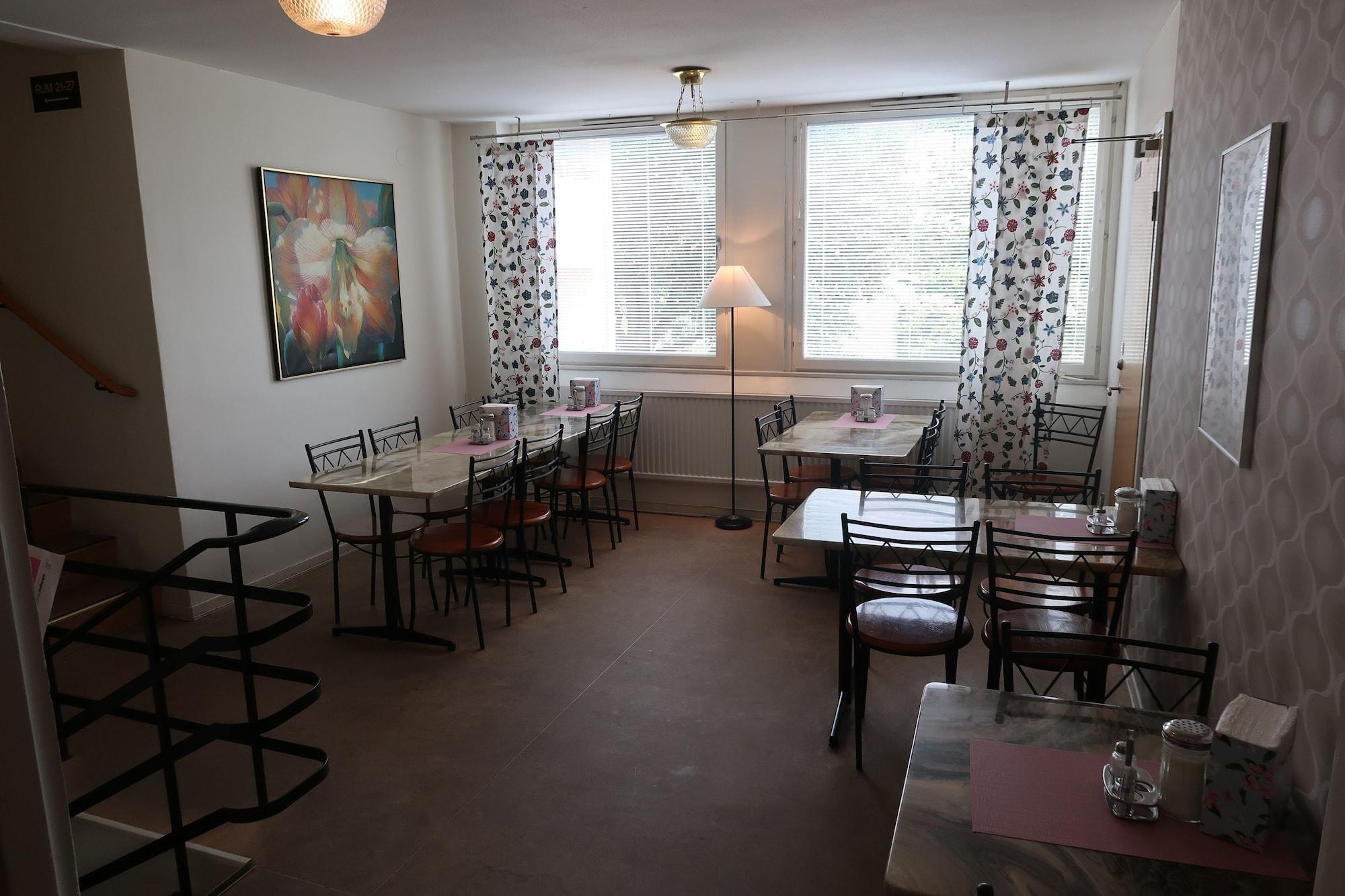 Restaurant Hotel Aveny Bed & Breakfast