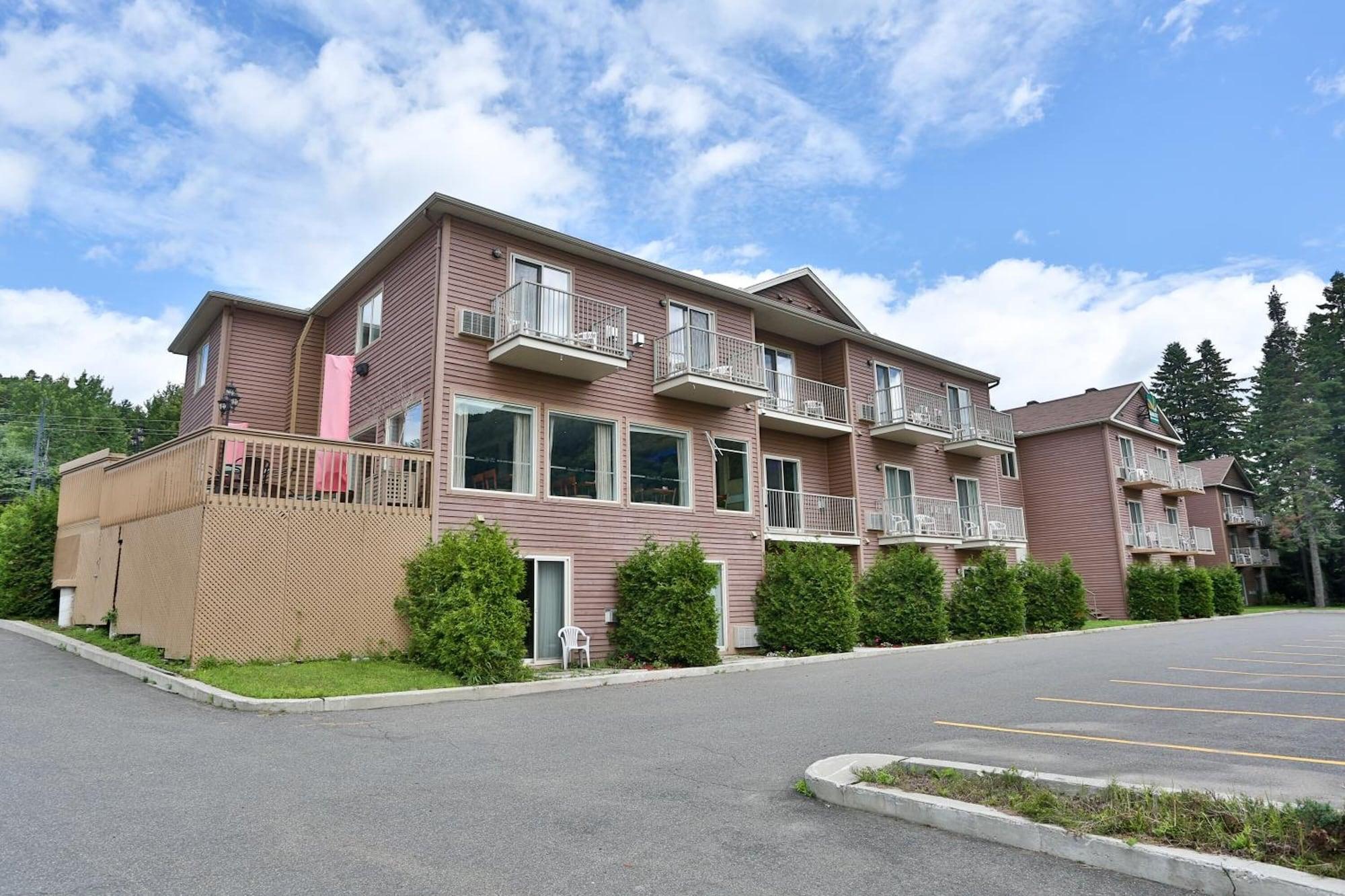 Vista Exterior Hôtel Le Versailles