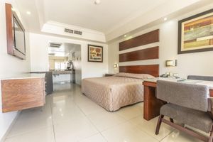 Alojamiento - La Siesta Hotel