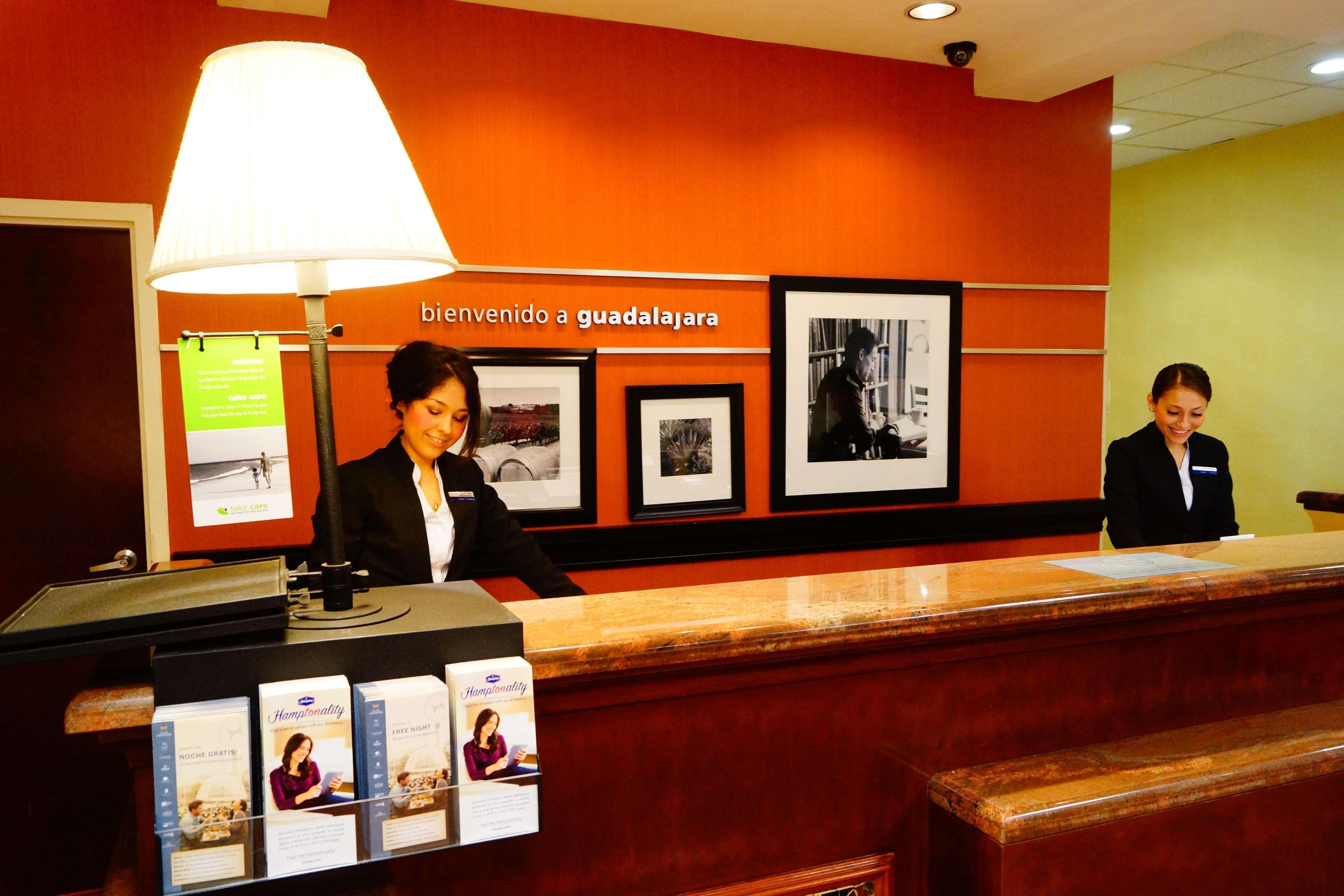 Vista Lobby Hampton Inn by Hilton Guadalajara-Aeropuerto