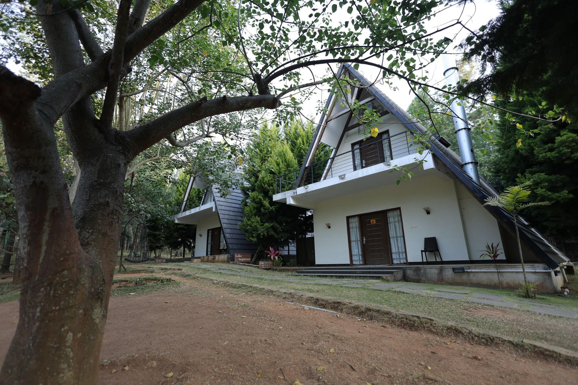 Vista Exterior Yercaud Yellow Lake Resorrt and spa