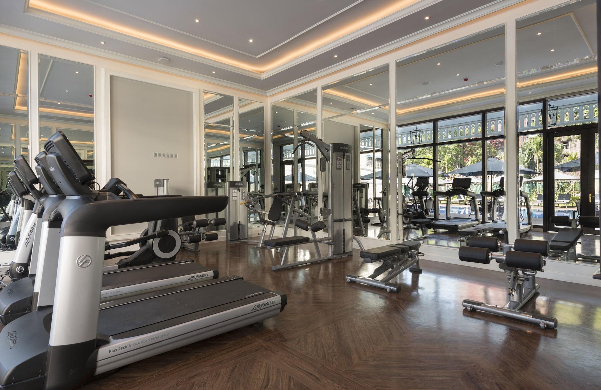 Gimnasio The Strand Yangon