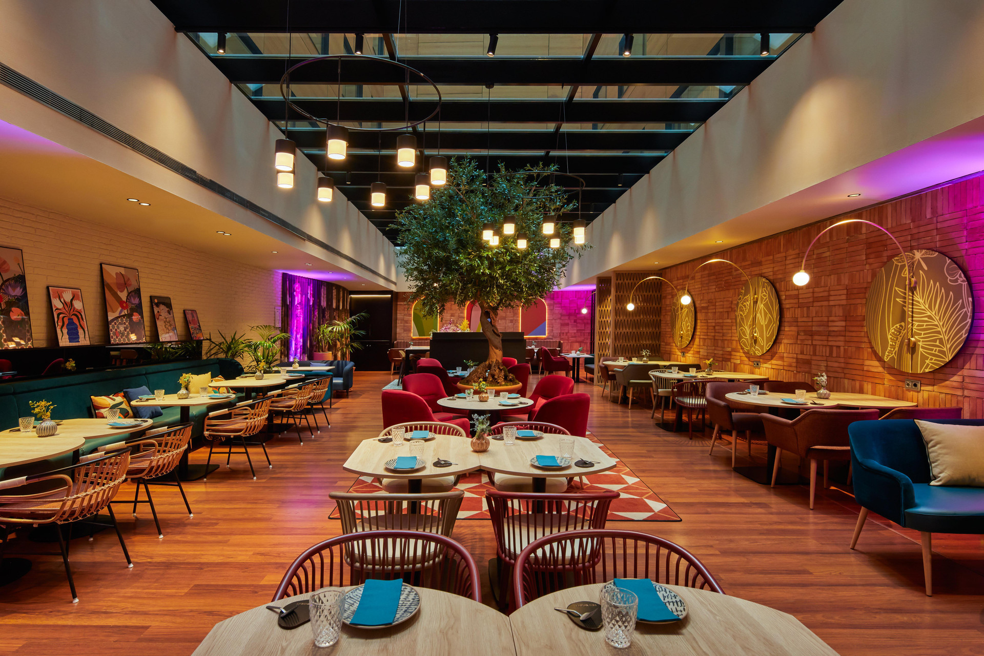 Restaurant Hotel Indigo Barcelona Plaza Espana by IHG