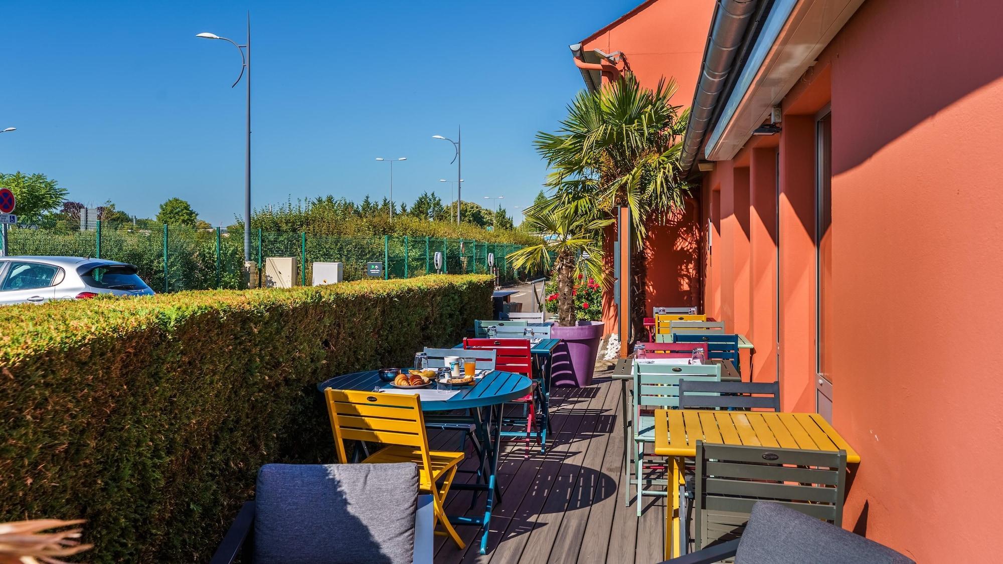 Vista Exterior Campanile NATURE - Dijon Est Saint-Apollinaire