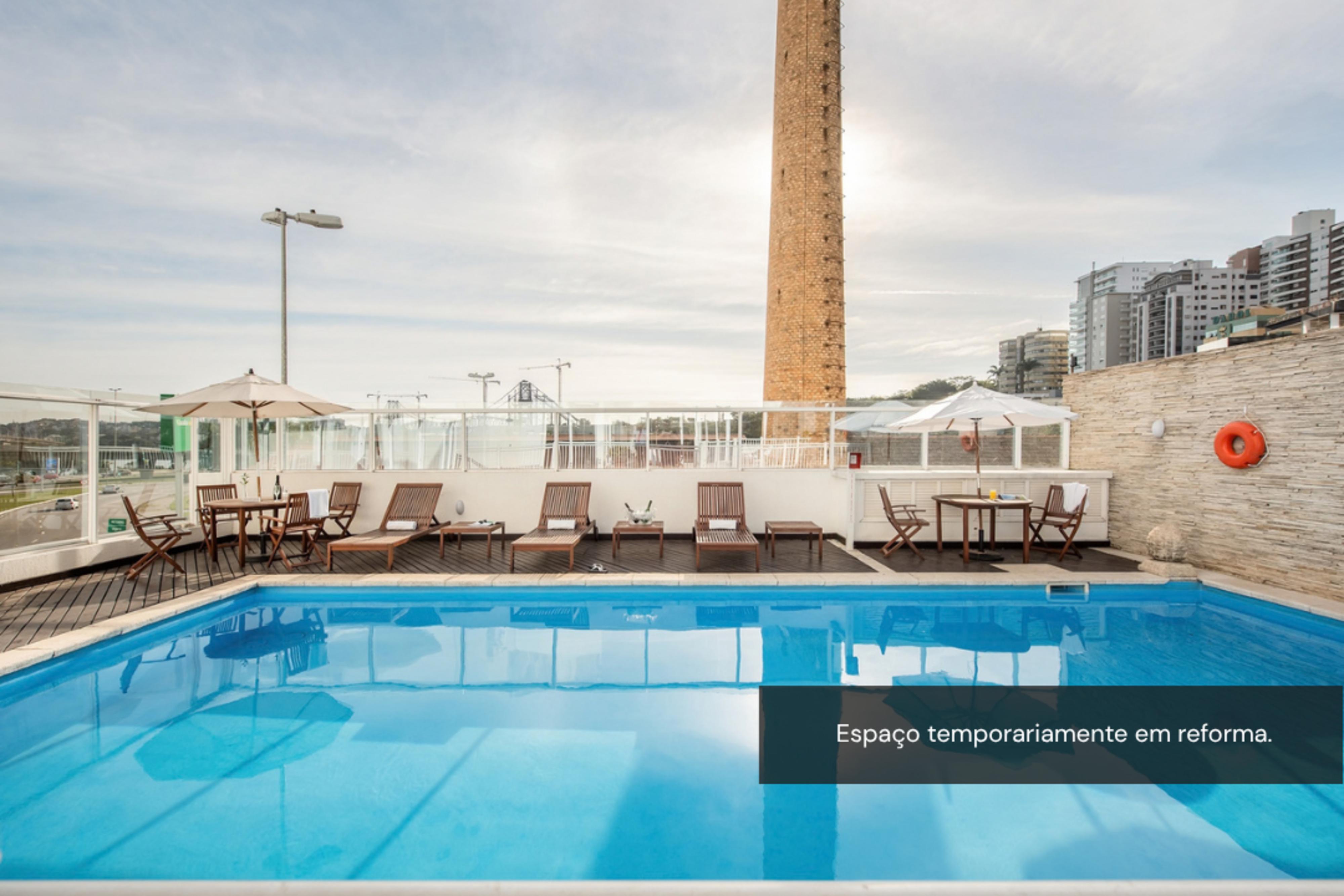 Vista Piscina Intercity Florianópolis