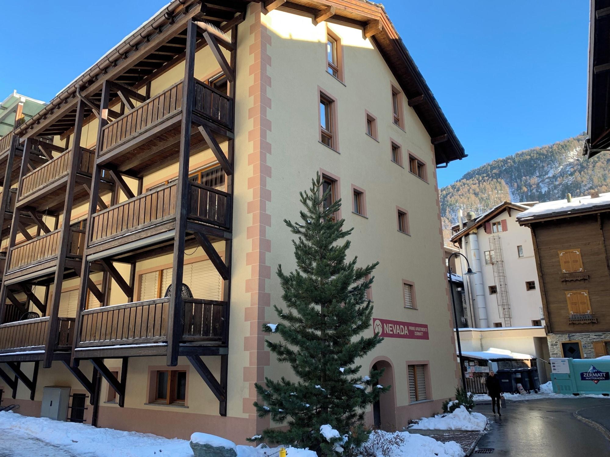 Vista Exterior Mountain Exposure Luxury Chalets & Penthouses & Apartments