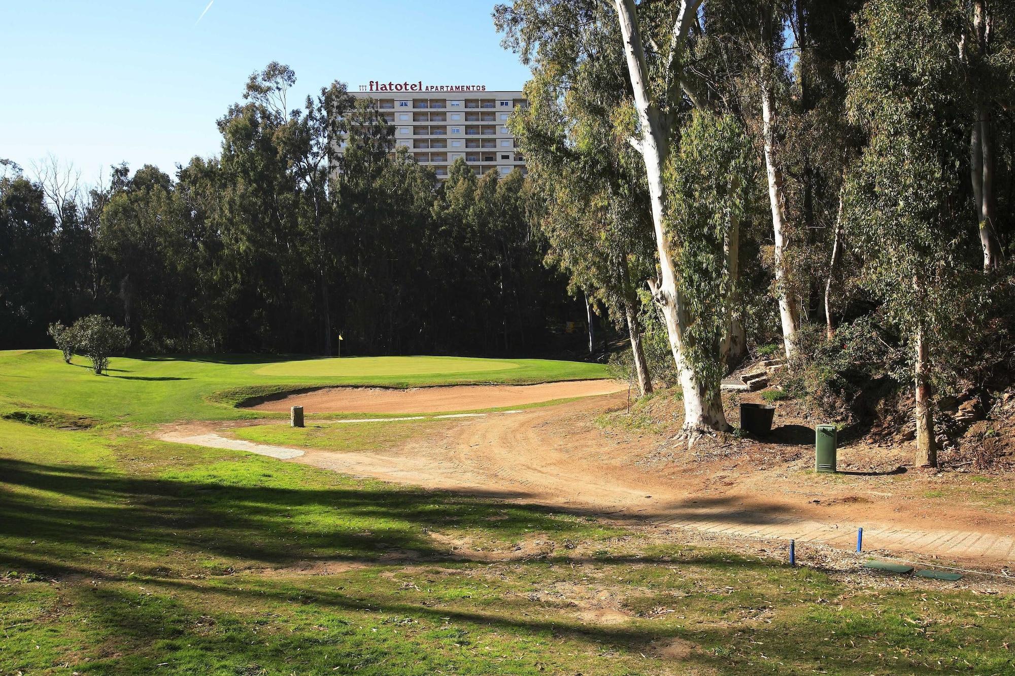 Campo de Golf Aparthotel First Flatotel International