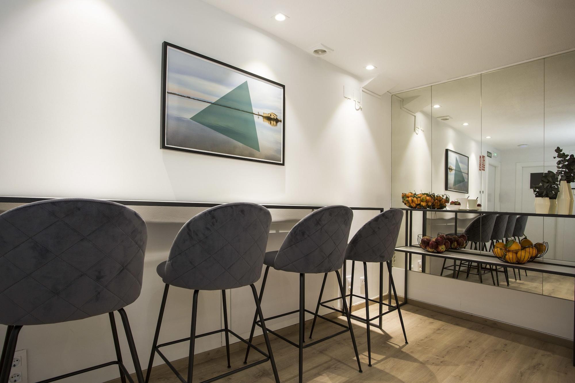 Restaurant Palacios Rooms by SingularStays