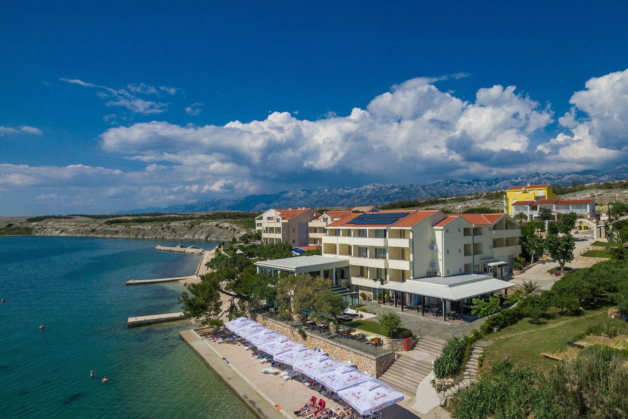 Playa Hotel and Apartments Vila 4m