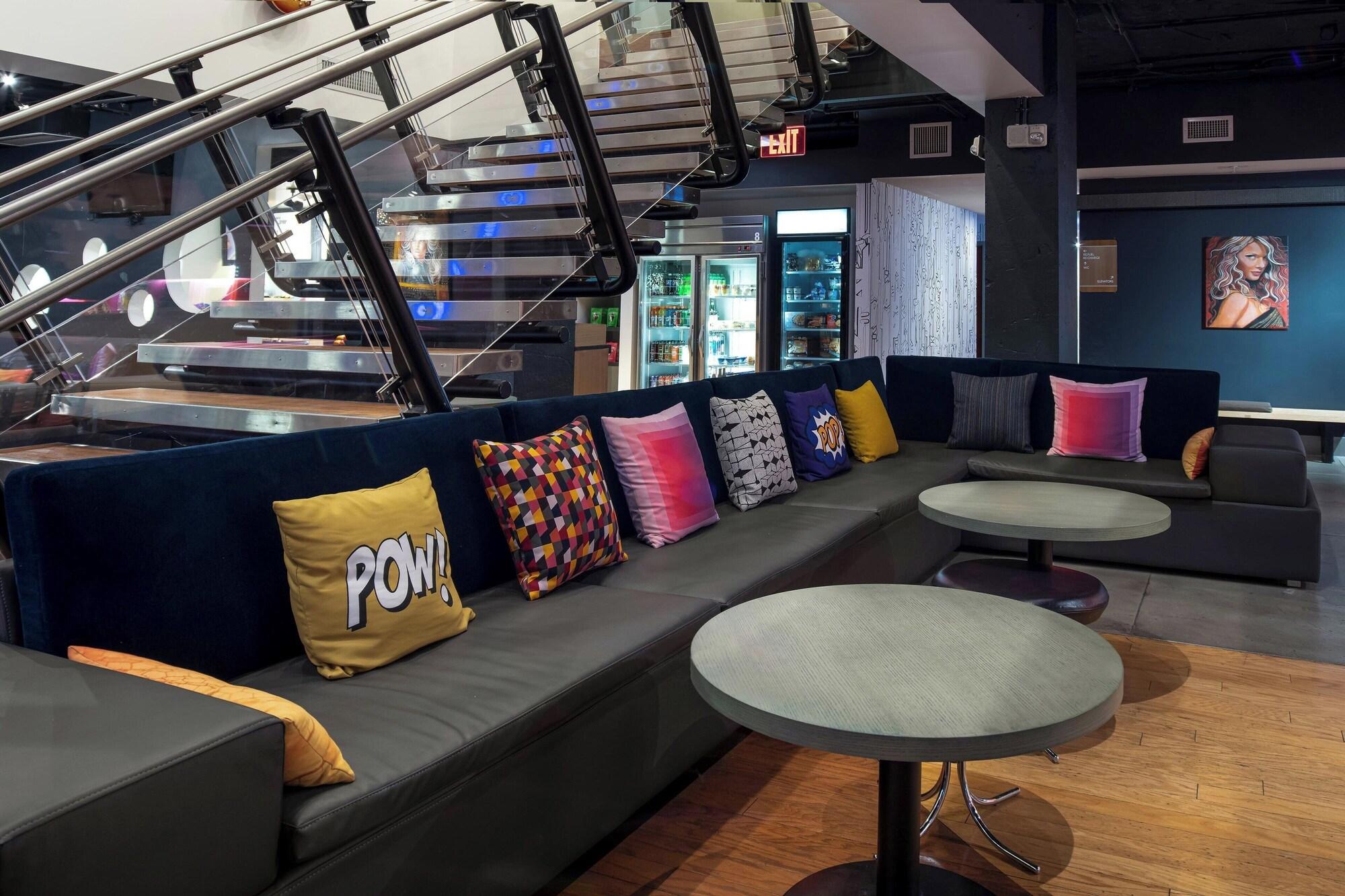 Bar/Salón Aloft Nashville West End