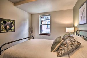 Alquiler Vacacional - Fraser Condo w/ Views & Hot Tub: Near Winter Park!