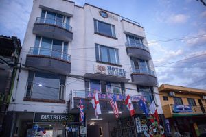 Alojamiento - Hotel BENNY Los Leones Melgar