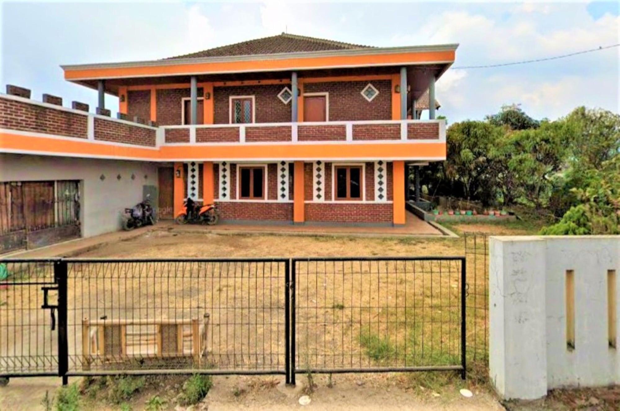 Vista Exterior Villa Orange Lembang Pengkolan