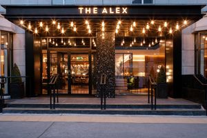 Alojamiento - The Alex