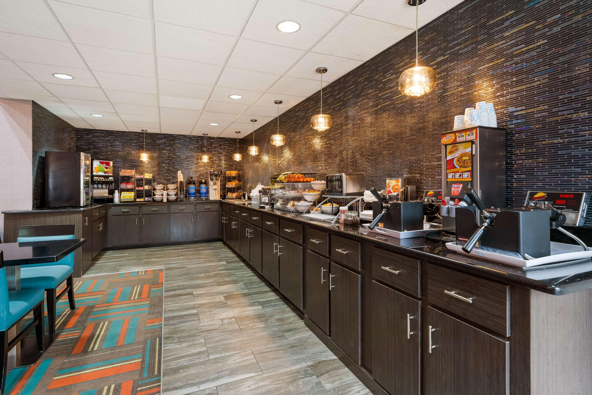 Restaurant Best Western Bradbury Inn & Suites