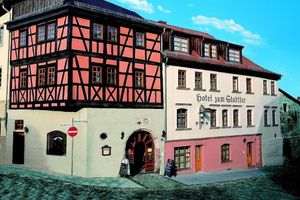 Alojamiento - Hotel zum Stadttor