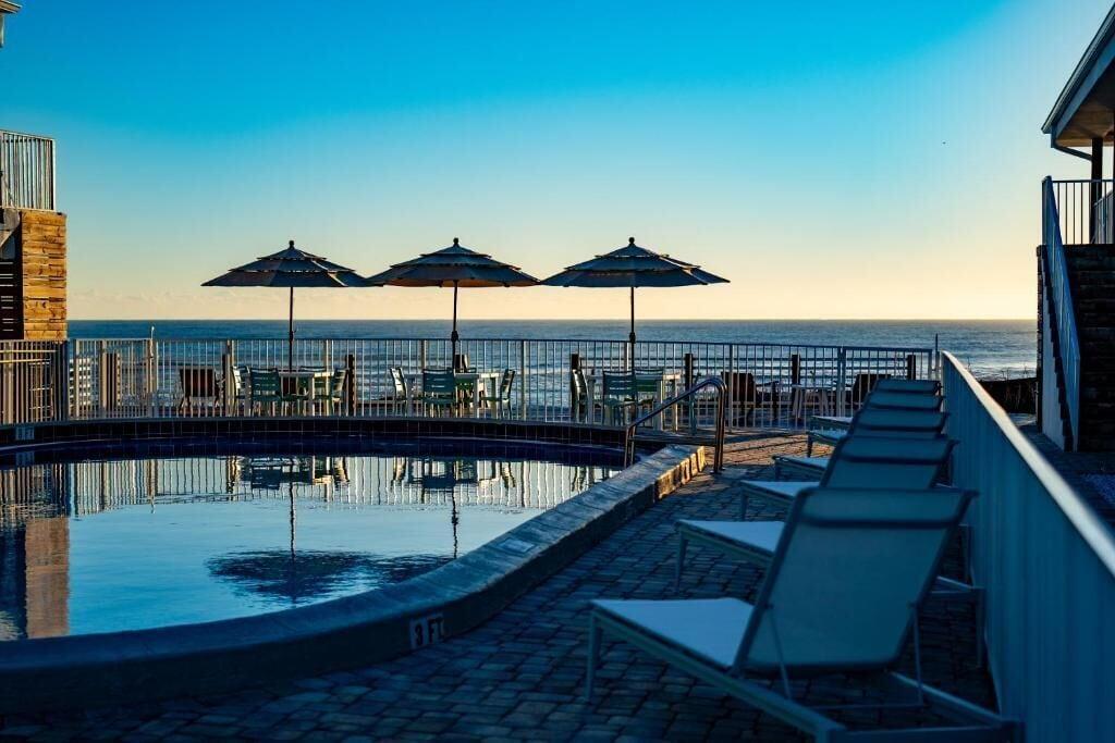 Varios Melbourne Beach Resort & Surf Club