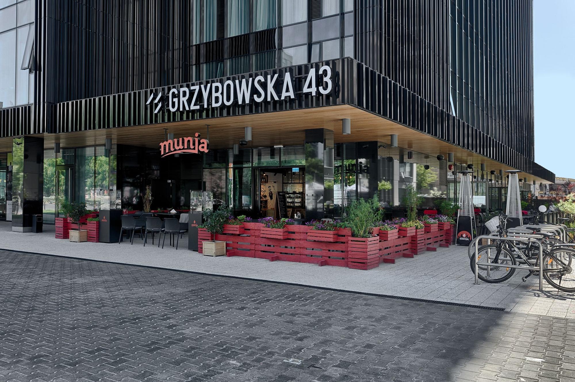 Restaurant Mennica Central Apartments