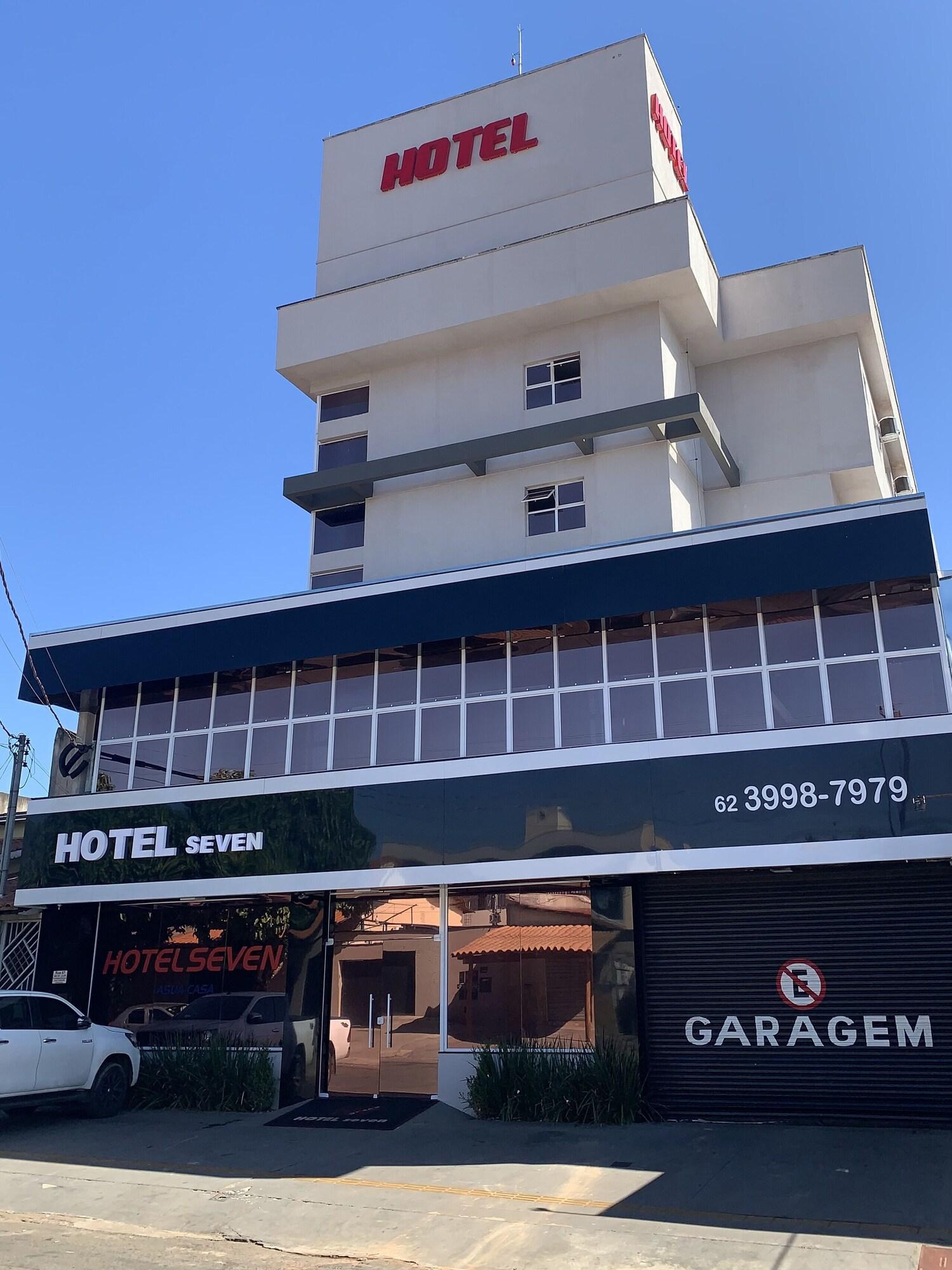 Varios HOTEL SEVEN