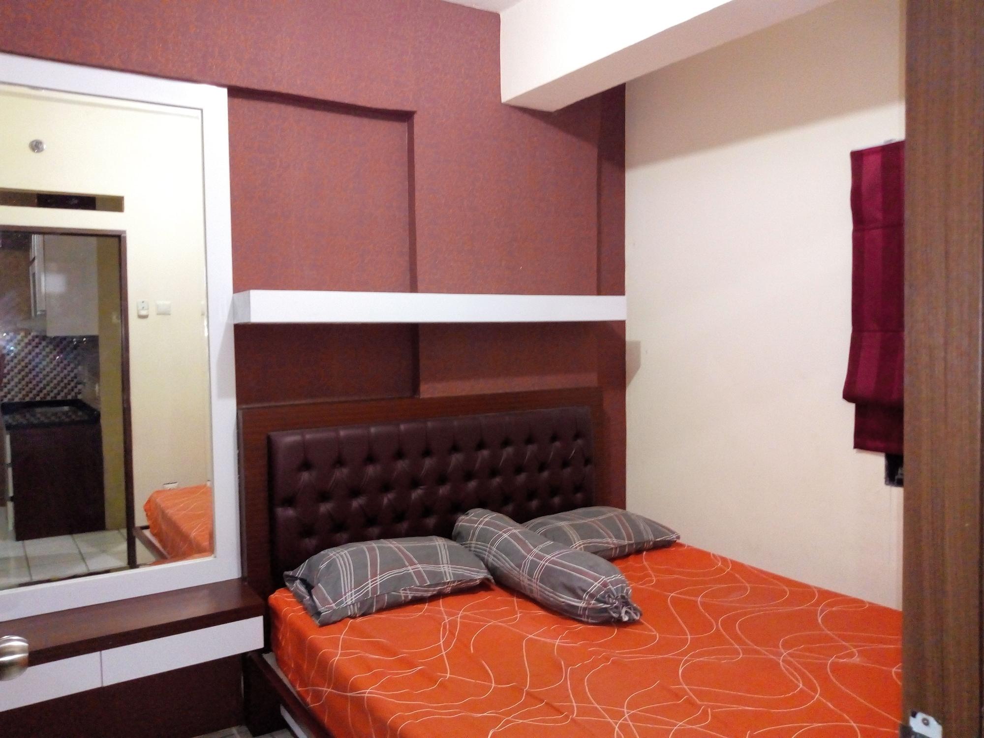 Varios Kemang View Apartment