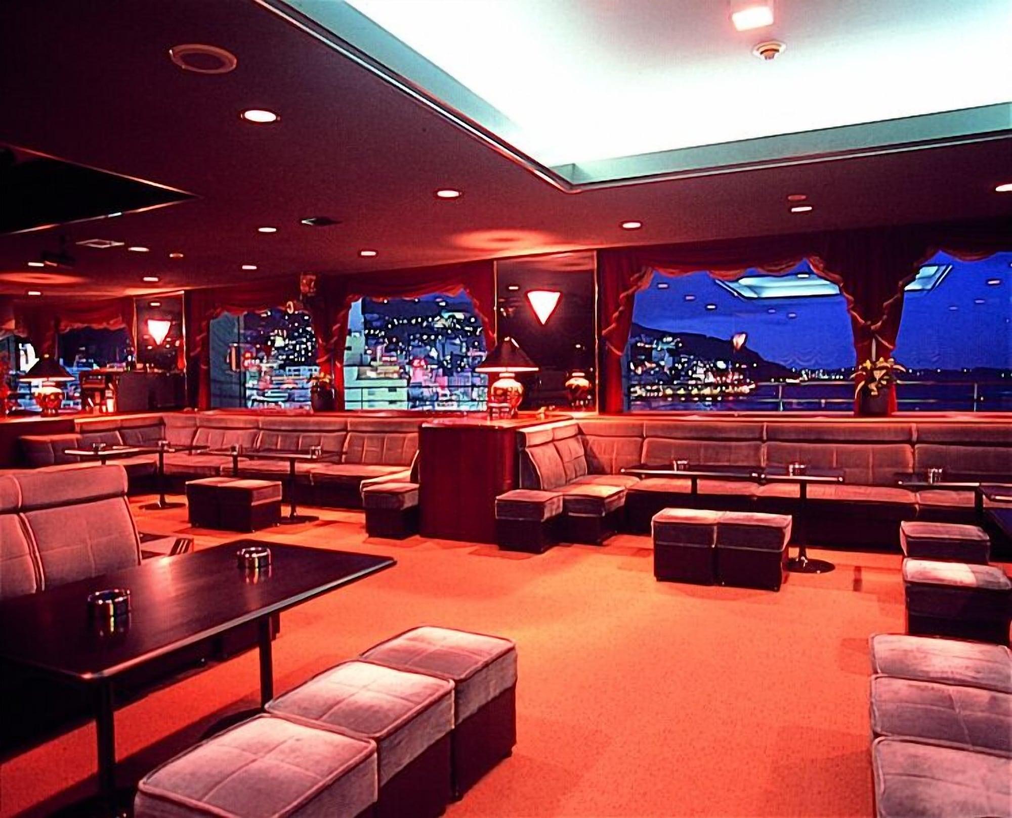 Bar/Salón Sunmi Club