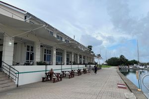 Alojamiento - Marina Hotel at Shelter Bay
