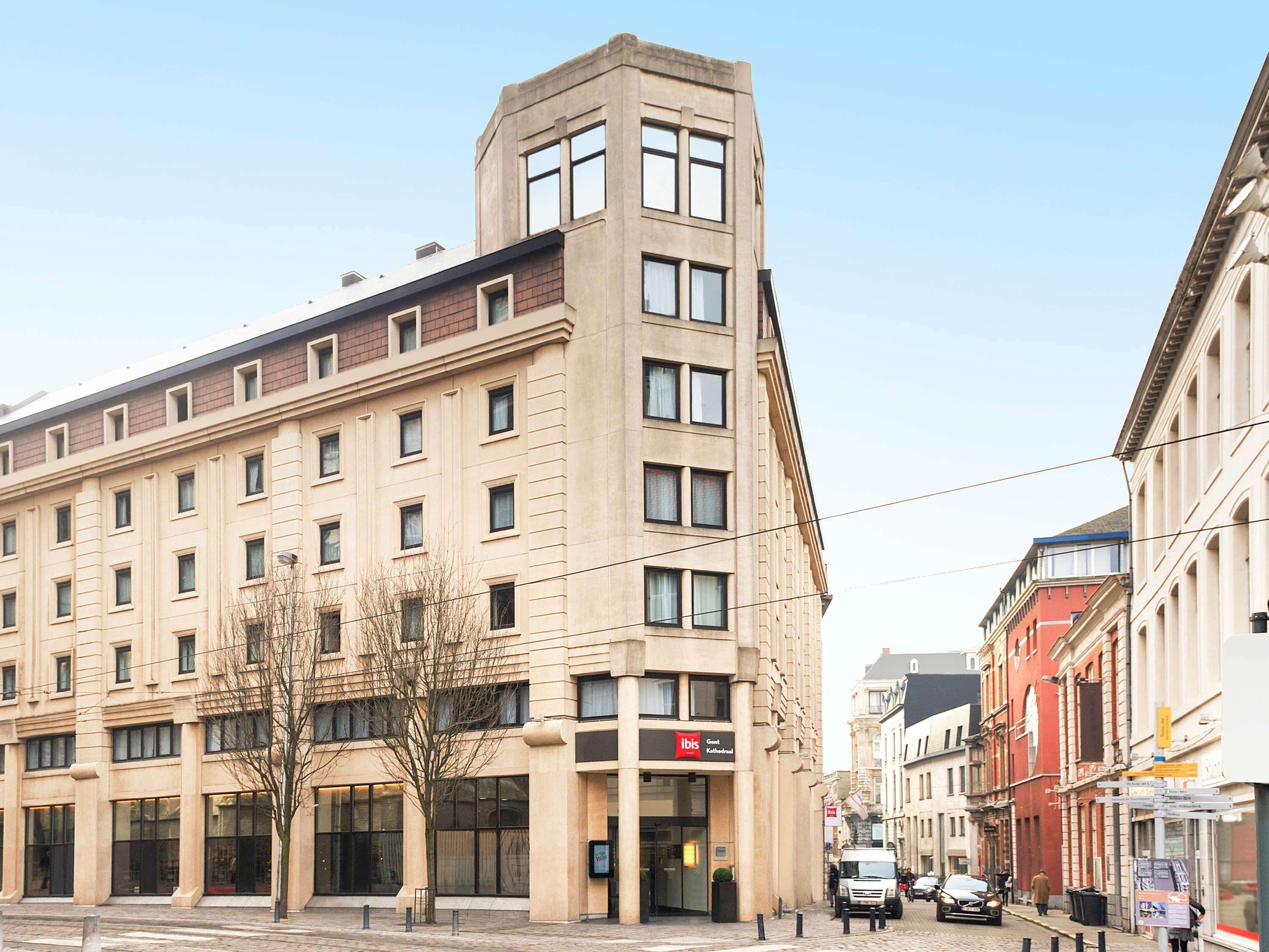 Vista Exterior ibis Gent Centrum St-Baafs Kathedraal