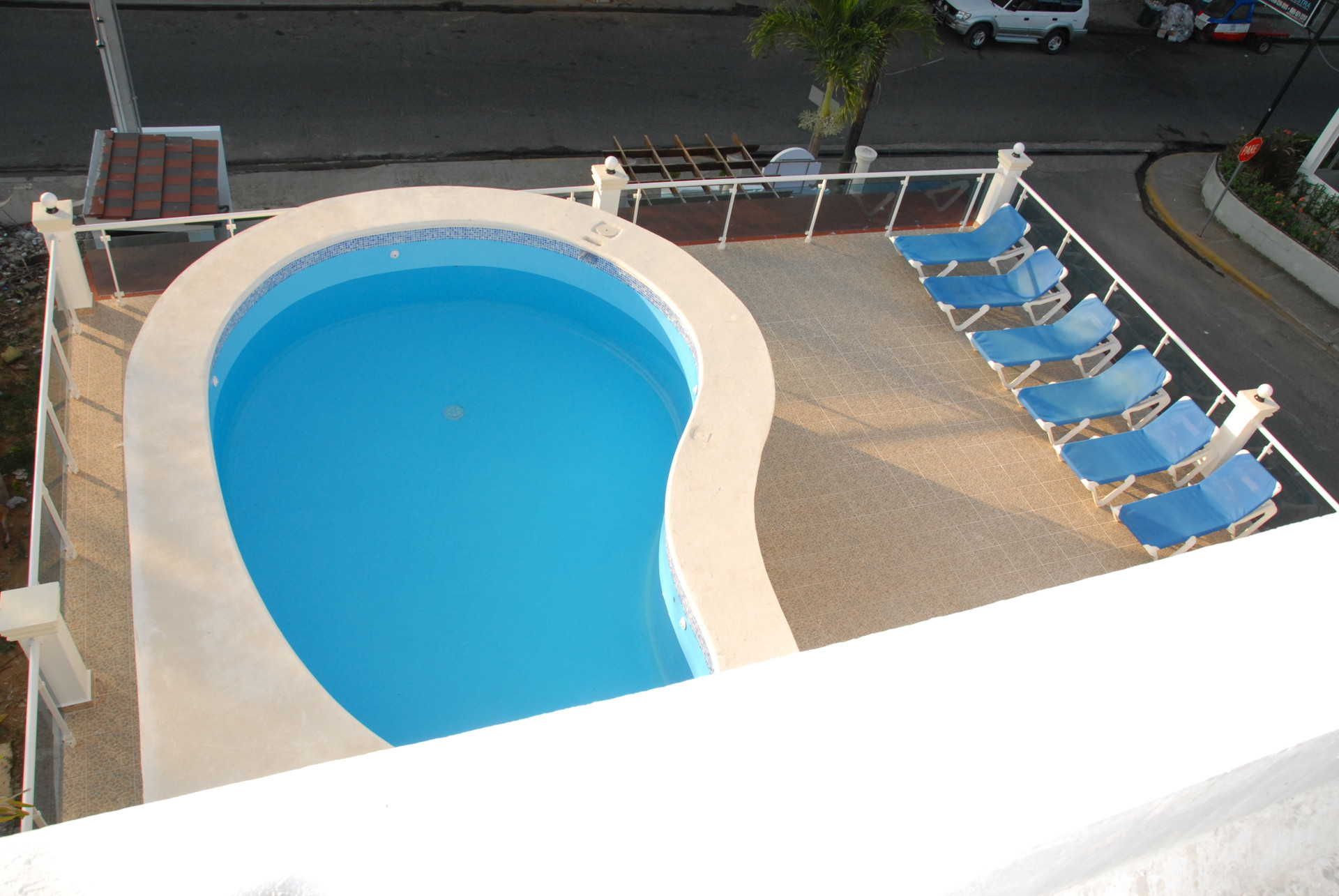 Vista Piscina Anton Reef