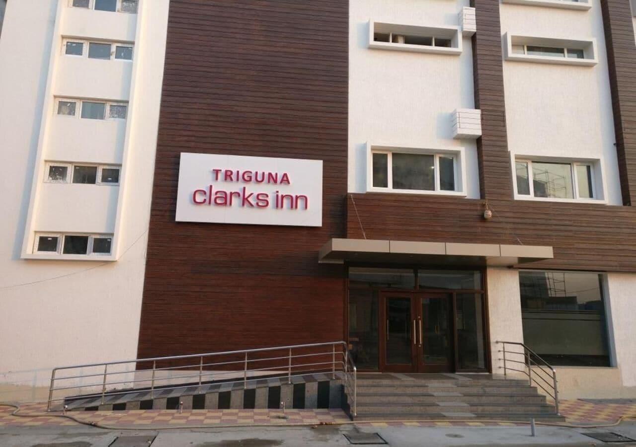 Vista Exterior Triguna Clarks Inn