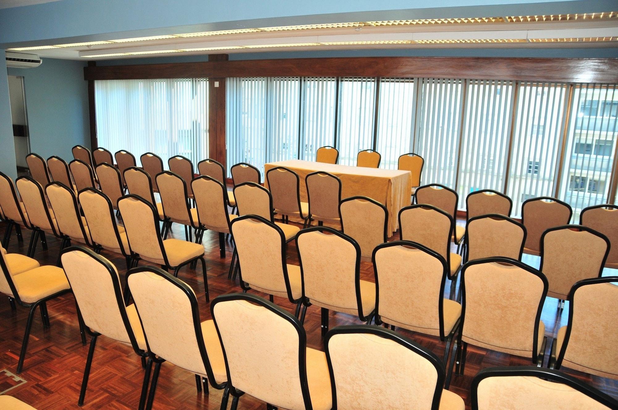 Sala de Reuniones Hotel Dom Henrique Downtown