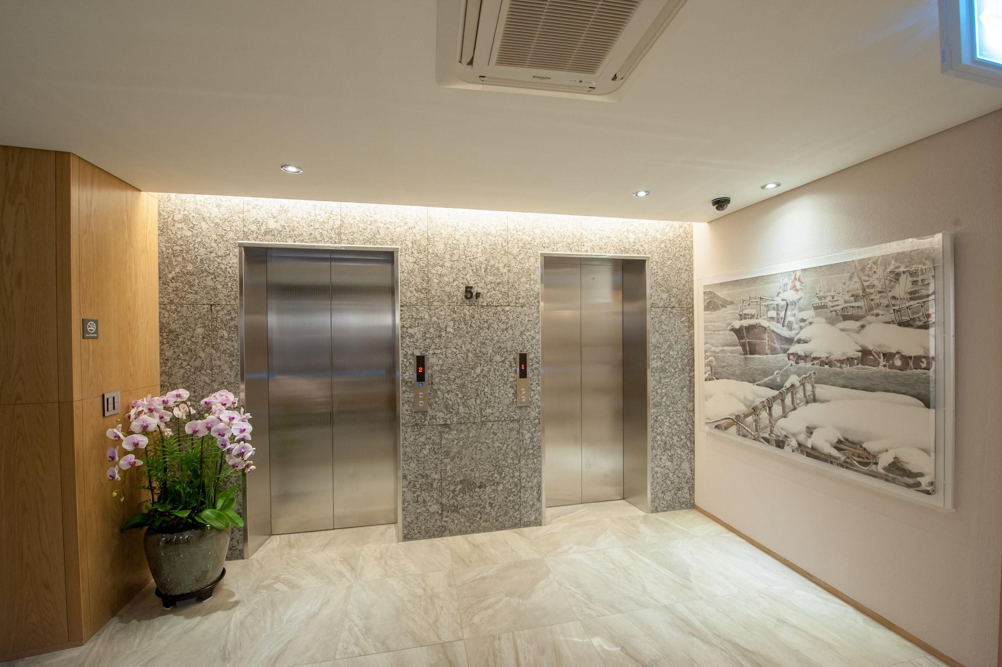 Varios Hotel Rian