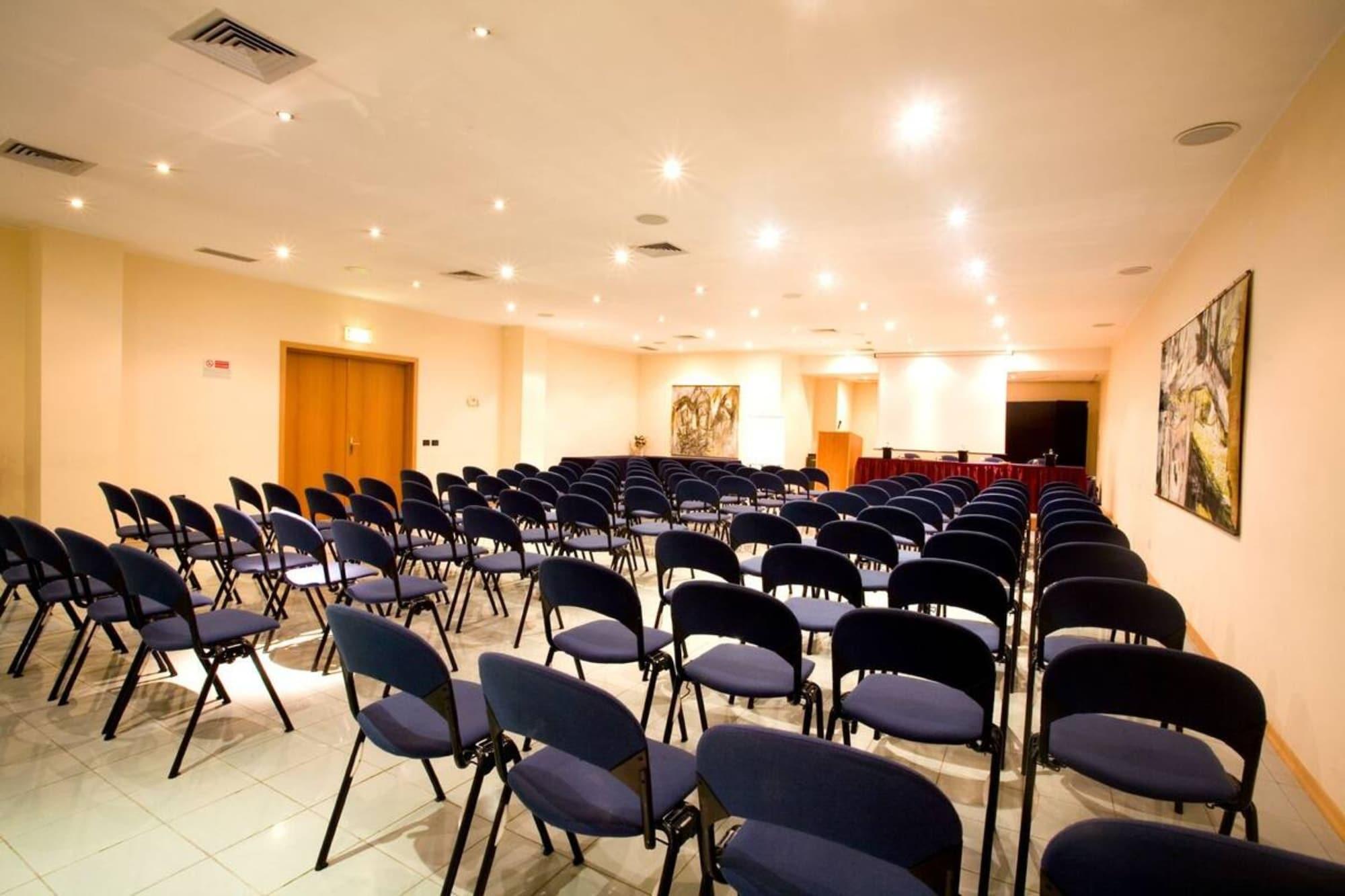 Sala de Reuniones Classic Hotel Tulipano