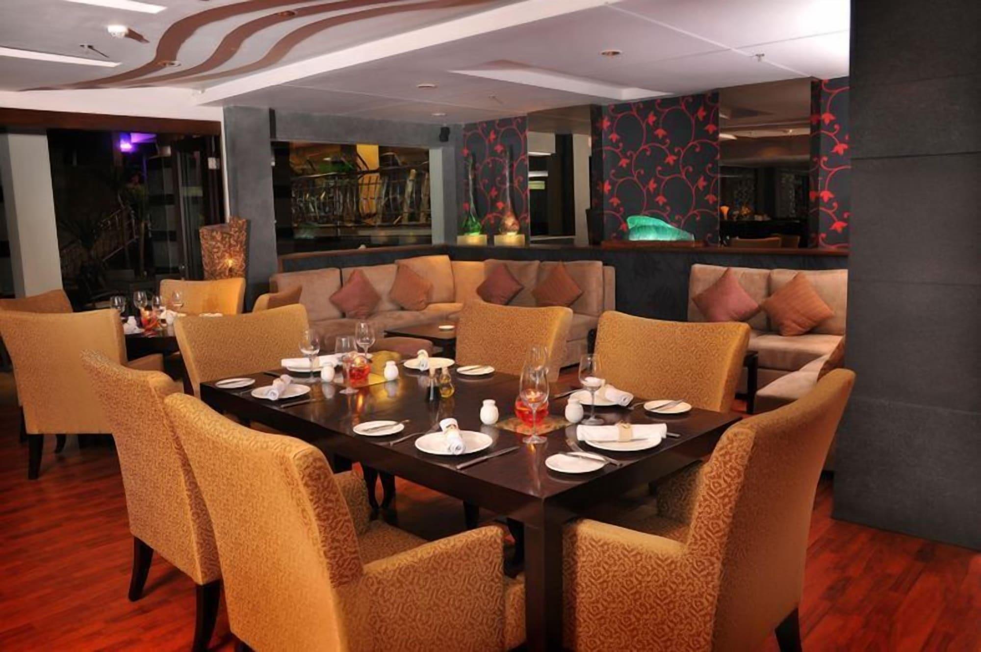 Restaurant Grand Serela Setiabudhi Hotel Bandung