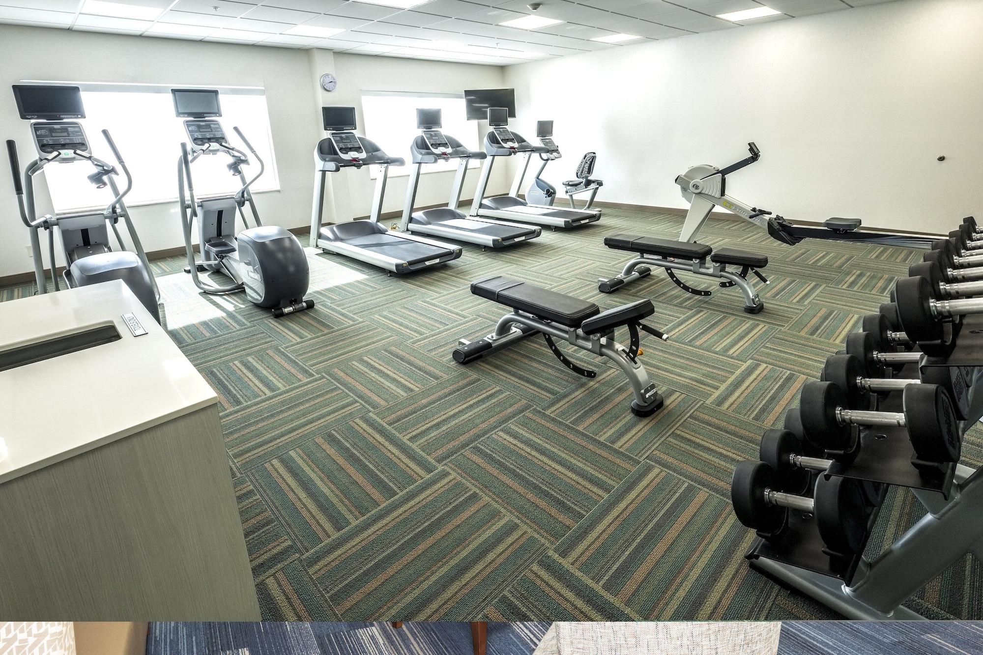 Gimnasio Holiday Inn Express & Suites Commerce by IHG
