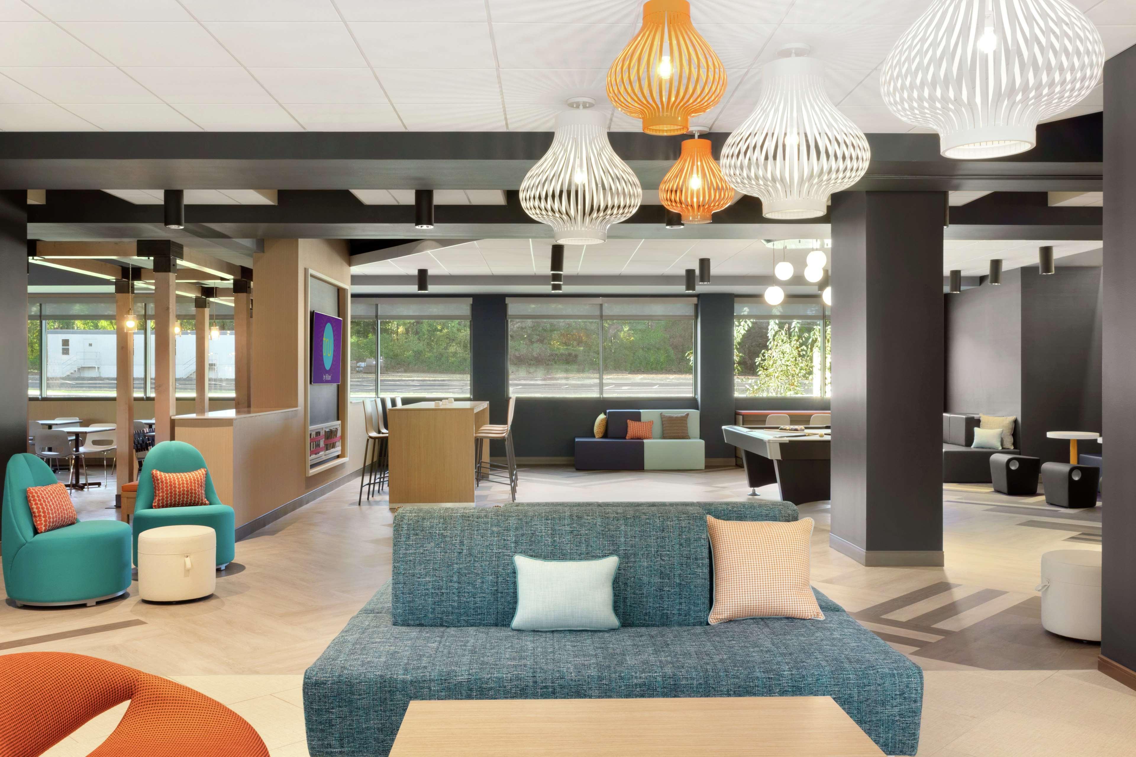 Vista Lobby Tru By Hilton Albany Crossgates Mall