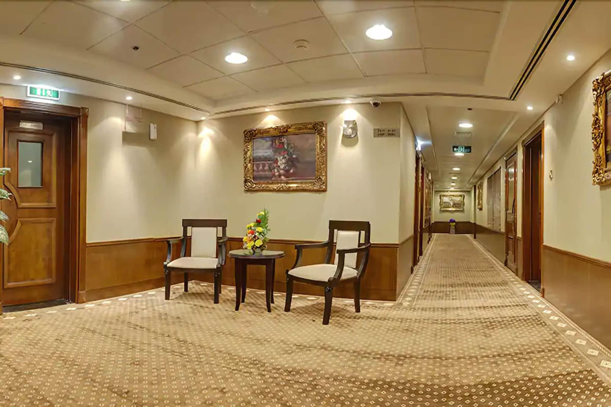 Varios Deira Suites Hotel Apartment