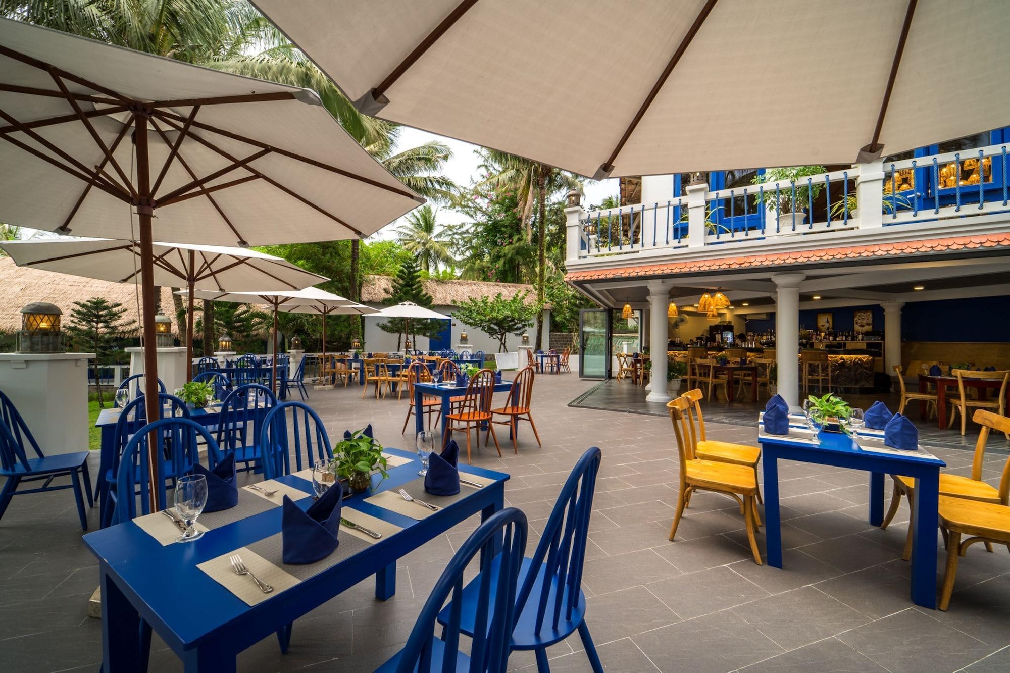 Restaurant L'Azure Resort and Spa