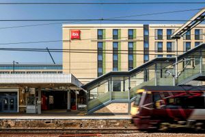 Alojamiento - Ibis Cambridge Central Station