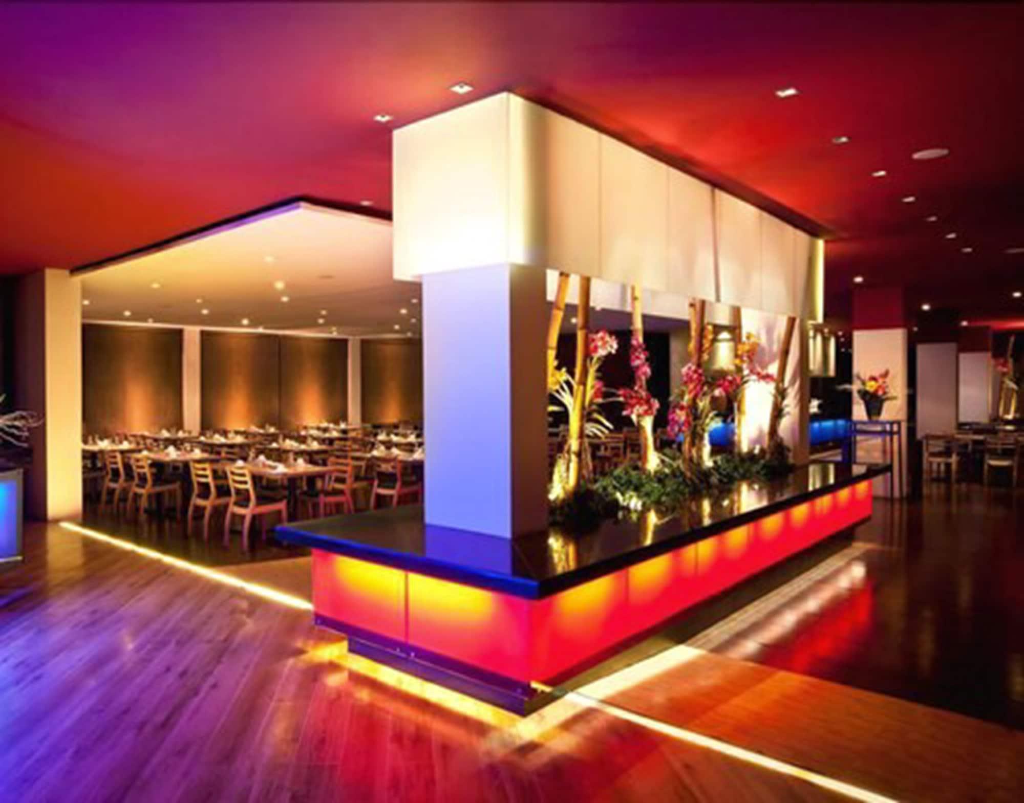 Restaurant Mikie Holiday Resort & Hotel
