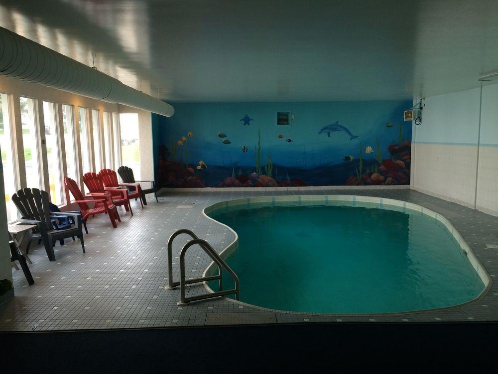 Vista Piscina Coastal Inn Moncton Dieppe