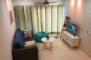 Alquiler Vacacional - Family Friendly HomeStay at Setia Alam, Modern,  Cozy & Fully Furnished