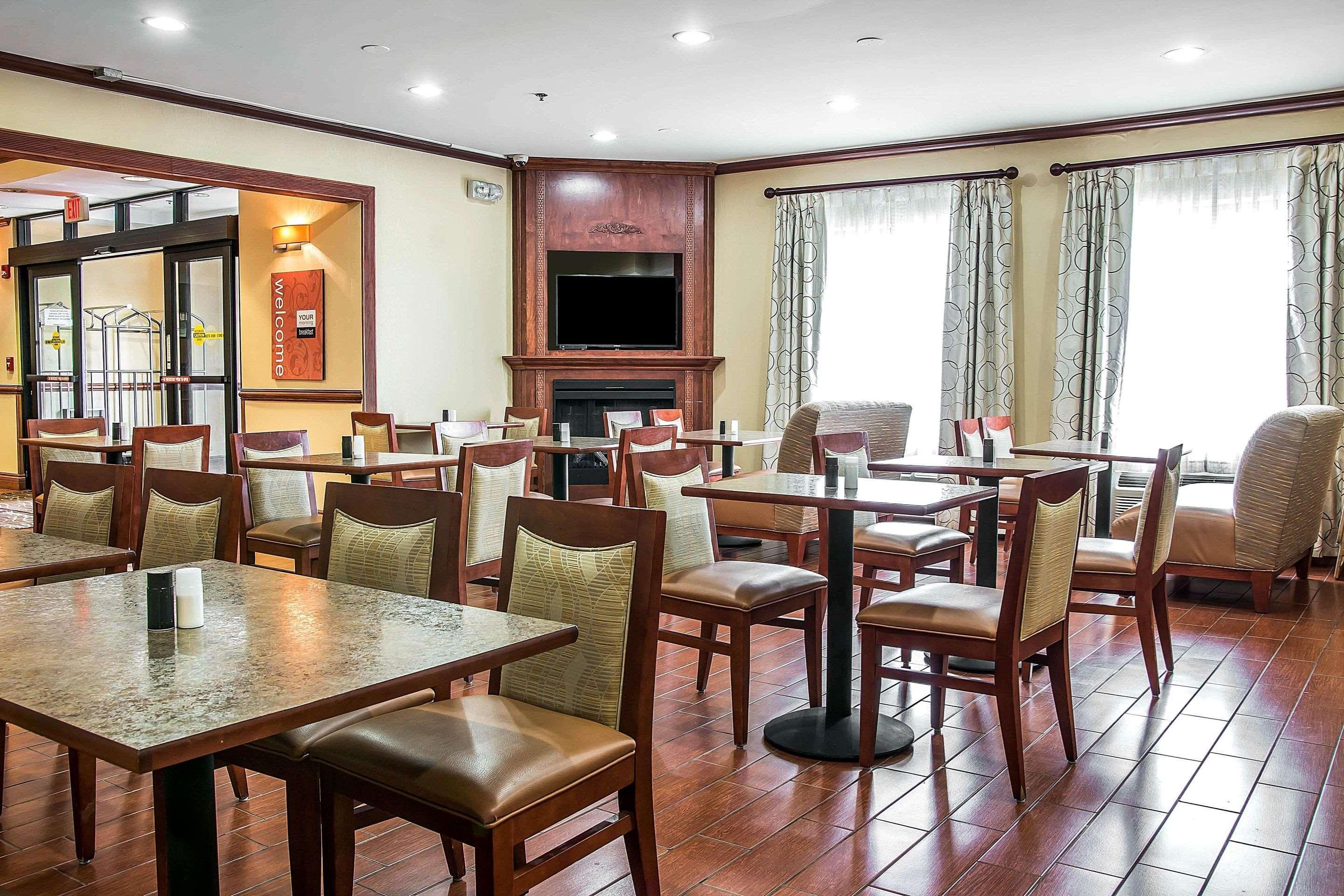 Restaurant Comfort Inn & Suites University South