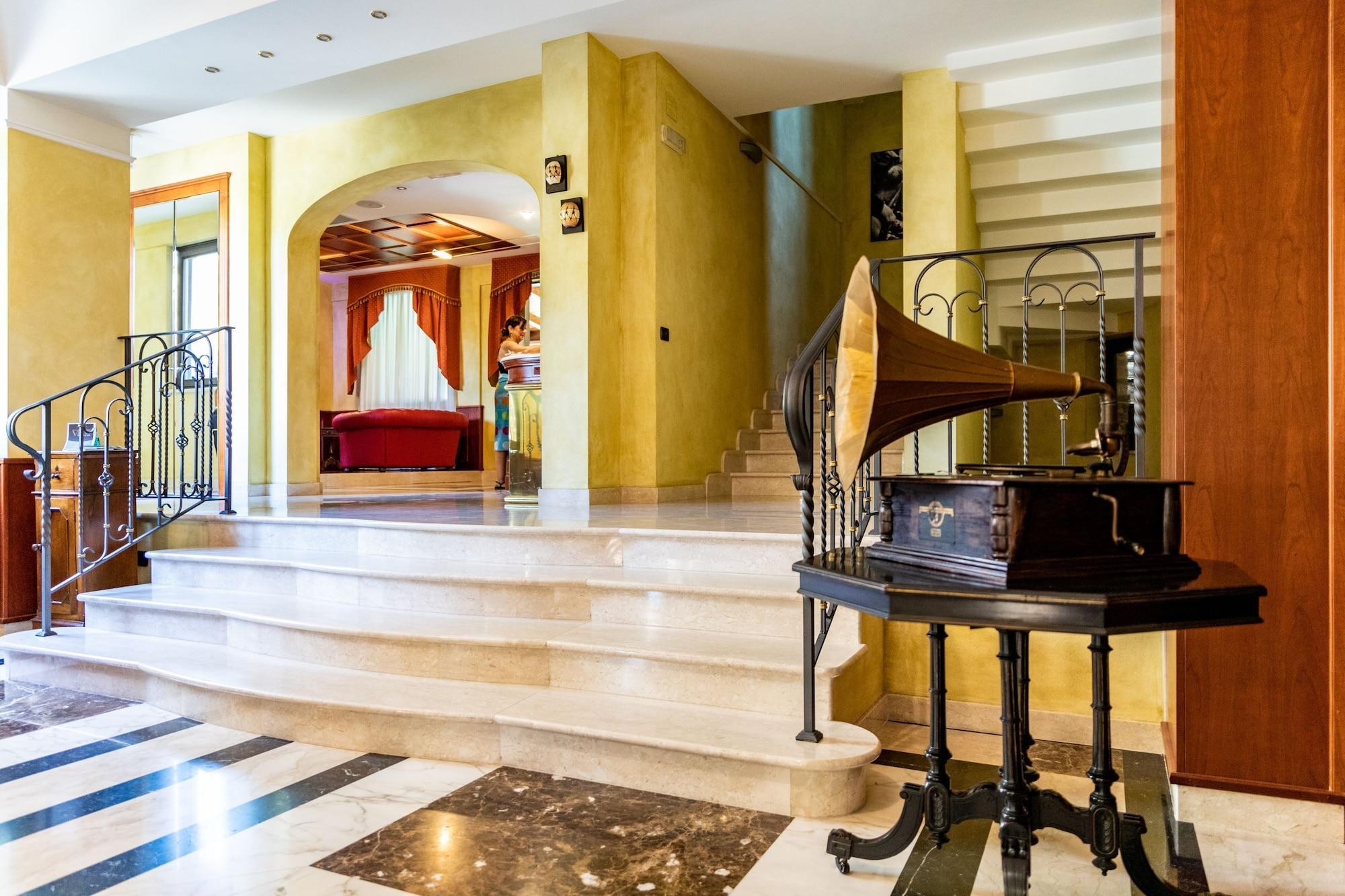 Vista Lobby Hotel Villa Venus