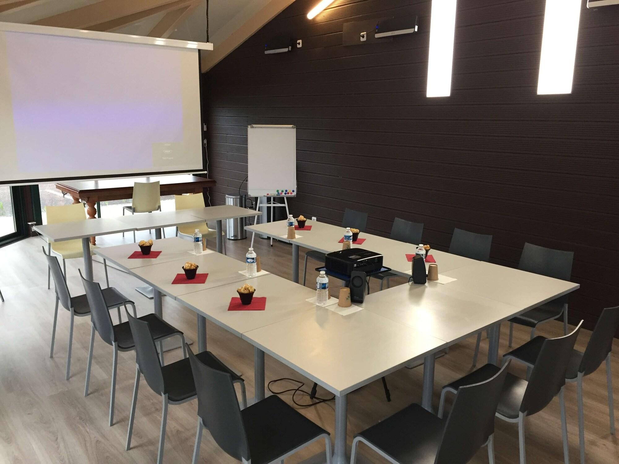 Sala de Reuniones Kyriad Direct Lure